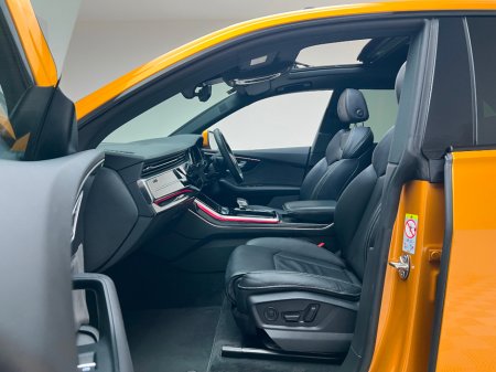 2020 Audi Q8 S LINE 50 TDI 286HP QUATTRO *PAN ROOF* €65,990 thumbnail