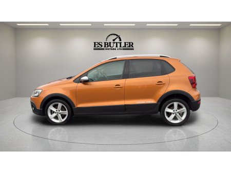 2016 Volkswagen Polo 1.2 TSI 5DR 90HP Crosspolo €12,900 thumbnail