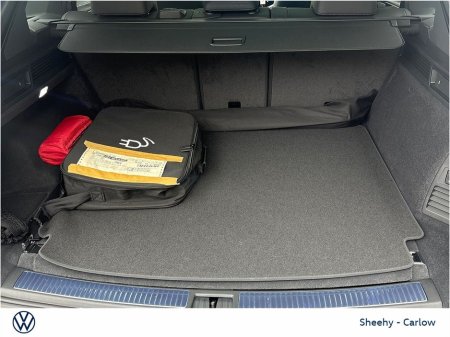 2025 Volkswagen Touareg 3.0TSI R PHEV 462HP €94,950 thumbnail