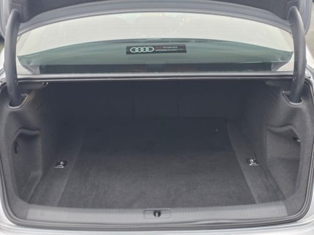 2017 Audi A4 2.0 TDI SPORT ULTRA 150PS 4 4DR AUTO €18,950 thumbnail