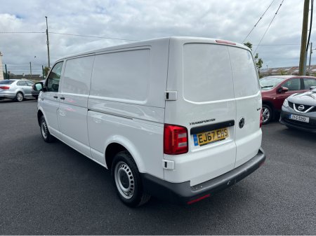 2017 Volkswagen Transporter T28 S-LINE TDI €15,500