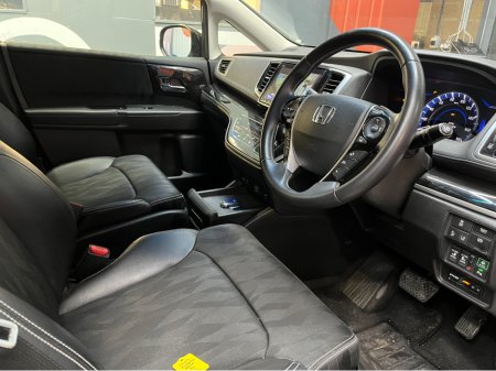 2020 Honda Odyssey €28950! 2020 HONDA ODYSSEY HYBRID ABSOLUTE EX SENSING 2.0 AUTOMATIC / CRUISE CONTROL / REVERSE CAMERA / ELECTRIC HEATED SEATS / POWER SLIDING SEATS €28,950 thumbnail