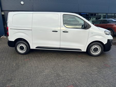 2024 Peugeot Expert  €26,950