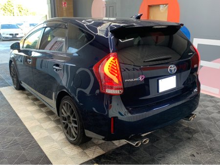 2017 Toyota Prius Alpha TOYOTA PRIUS ALPHA  / Only 24k KMs / Automatic 1.8 Hybrid / 7 seater €21,950