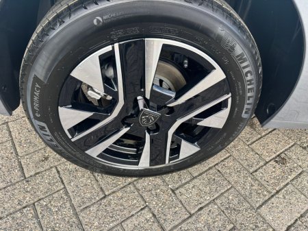 2026 Peugeot 208  €30,795
