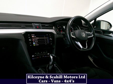 2022 Volkswagen Passat BUSINESS 2.0 TDI MANUAL 6SPEED FWD 150 4DR €27,900 thumbnail