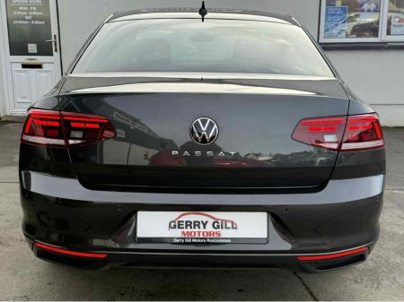 2022 Volkswagen Passat BUSINESS 2.0 TDI 122 4DR AUTOMATIC €29,950