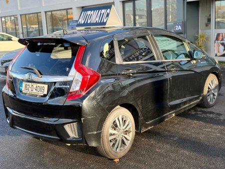 2016 Honda Fit  €11,400 thumbnail
