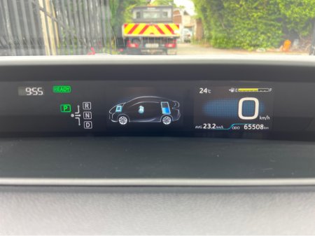 2018 Toyota Prius DAA-ZVW51 €17,000