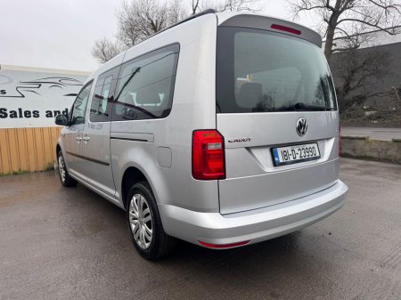 2018 Volkswagen Caddy Maxi Life MAXI LIFE T TDI 102HP D6F €18,950 thumbnail