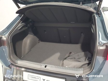 2026 Cupra Formentor FORMENTOR V2 EHYBRID 204HP Auto thumbnail