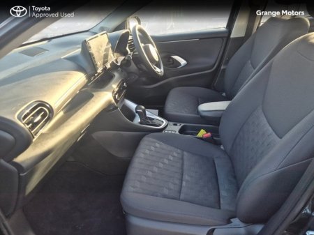 2025 Toyota Yaris 1.5 HYBRID 5DR LUNA*DEMO MODEL* €27,950 thumbnail