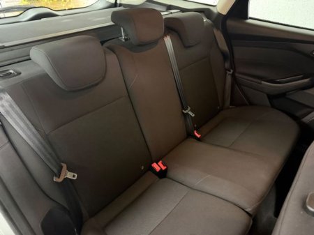 2018 Ford Focus 1.5 TDCI Style Econ 105PS 5DR €12,777 thumbnail