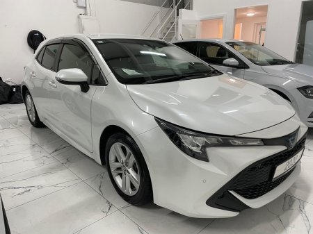 2020 Toyota Corolla 1.8 Hybrid Luna Sport Hatchback €18,995 thumbnail