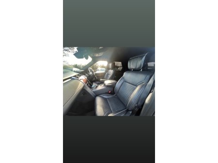 2022 Land Rover Discovery  €49,950