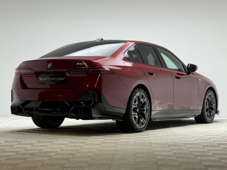 2025 BMW 5 Series 550E M SPORT PRO XDRIVE thumbnail