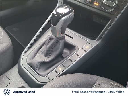 2022 Volkswagen Taigo R-LINE AUTO 1.0 TSI 110HP €25,995 thumbnail