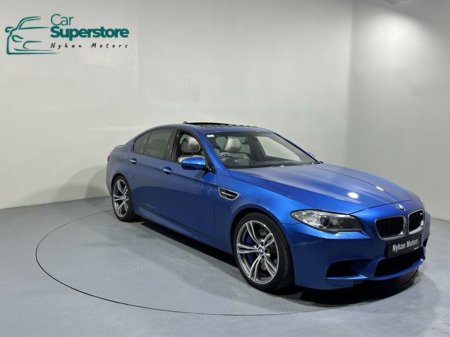2013 BMW M5 V8 4.4 €39,900