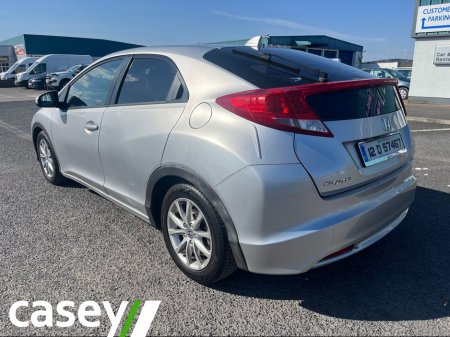 2012 Honda Civic 2.2I DTEC ES 5DR €4,950