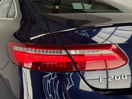 2019 Mercedes-Benz E Class 200 COUPE AMG SPORT 2DR**BROWN LEATHER INTERIOR**FRONT HEATED ELECTRIC SEATS**DIGITAL MEDIA DISPLAY**DYNAMIC DRIVE MODES**REVERSE CAMERA**PARKING SENSORS**DUAL CLIMATE CONTROL**AMBIENT LIGHTING** €32,995 thumbnail