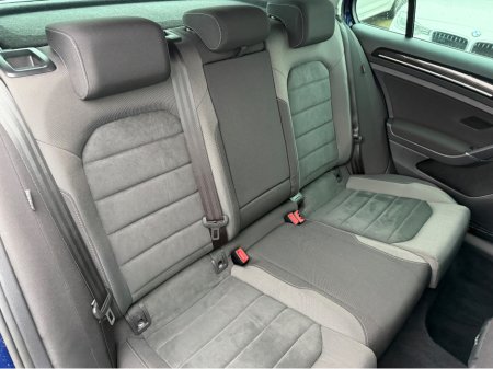 2017 Volkswagen Golf COMFORTLINE 1.2 AUTOMATIC * REAR VIEW CAMERA, AUTO LIGHTS, ADAPTIVE CRUISE CONTROL, POWERED FOLDING HEATED MIRRORS, LUMBAR SUPPORT, 2 KEYS, TOUCH SCREEN RADIO, MULTIFUNCTION STEERING WHEEL* €17,950 thumbnail