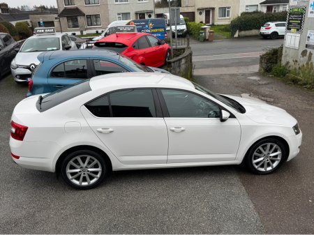 2017 Skoda Octavia STYLE 1.0 TSI 115HP 4DR €13,900 thumbnail