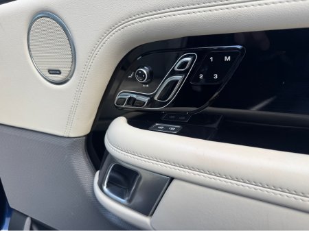2021 Land Rover Range Rover WESTMINSTER P400E HYBRID PHEV//IMMACULATE//RANGE ROVER SERVICE HISTORY//BEAUTIFUL COLOUR COMBINATION//SIMI AND AA DEALER €64,950 thumbnail