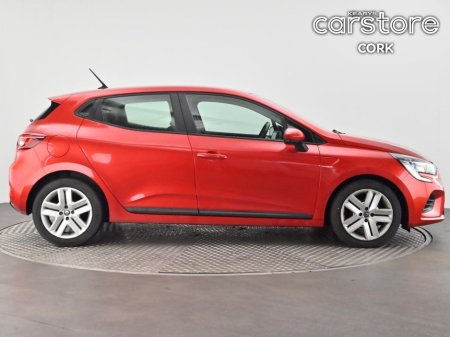 2022 Renault Clio Dynamique SCe 65 €15,880
