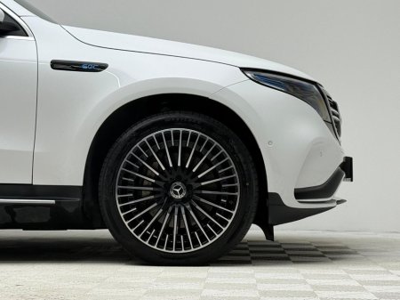 2023 Mercedes-Benz EQC 400 AMG LINE PREMIUM 4MATIC €39,990 thumbnail
