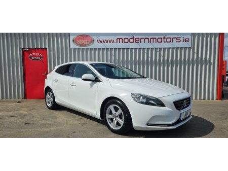 2015 Volvo V40 1.6t auto petrol se edition low kms €10,750