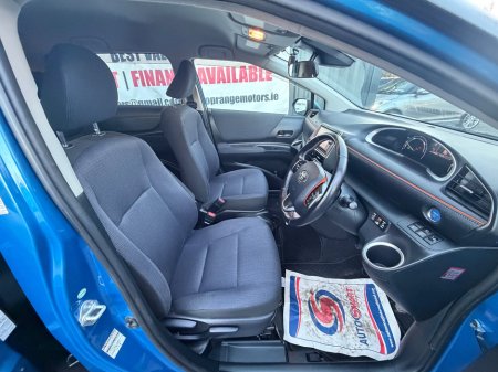 2016 Toyota Sienta  €11,999 thumbnail