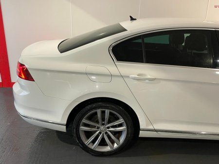 2015 Volkswagen Passat 2.0 TDI GT BLUEMOTION 150PS 4DR €10,900 thumbnail