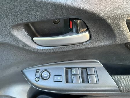 2016 Honda Fit  €11,400 thumbnail