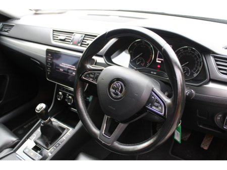 2018 Skoda Superb 2.0 TDI SEL EXECUTIVE 1 150PS 5DR €18,495 thumbnail