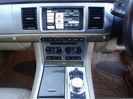 2013 Jaguar XF 2.2 D PREMIUM LUXURY 4DR AUTOMATIC TRADE SALE KEY 182 €4,950 thumbnail