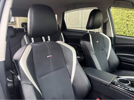 2018 Toyota Prius Alpha GR SPORT 7 SEATER AUTOMATIC HYBRID 1.8 PETROL //REVERSE CAMERA//KEYLESS ENTRY//HALF LEATHER GR SEATS// €23,950 thumbnail