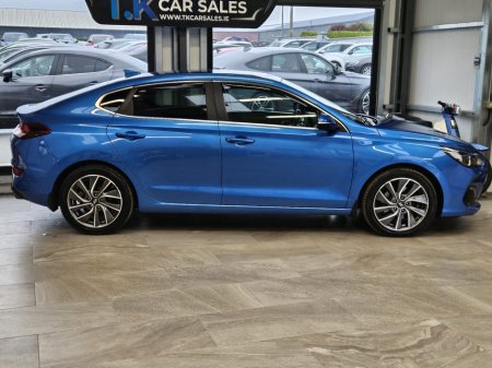 2019 Hyundai i30 1.0 T-GDI Fastback €13,950
