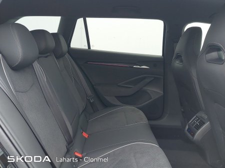 2025 Skoda Superb COMBI SPORT 2.0TDI 150HP DSG €55,950 thumbnail