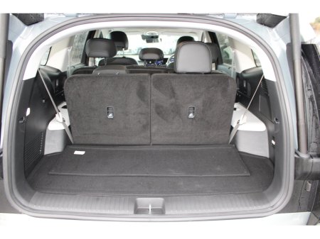 2025 Hyundai Ioniq 9 RWD standard (Long Range) Platinum €75,950 thumbnail