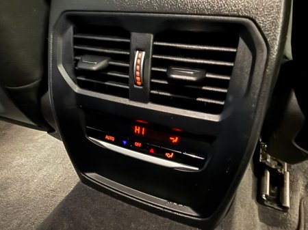 2021 BMW 3 Series 330e SE Pro Auto €21,900 thumbnail