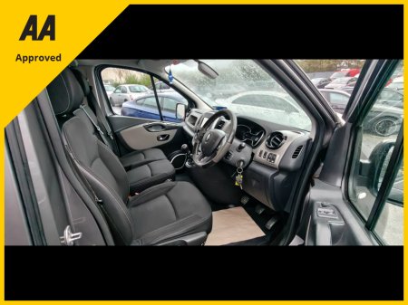 2016 Renault Trafic Passenger 2016 Crewcab 6 Seater €13,950 thumbnail