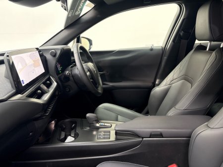 2025 Lexus UX 250 H  €49,950