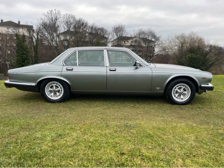 1992 Daimler Double Six 5.3 V12 €17,950