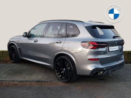 2025 BMW X5 xDrive50e M Sport €107,995