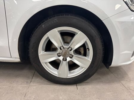 2016 Audi A1 1.0TFSI 95HP S Tronic SE €13,250 thumbnail