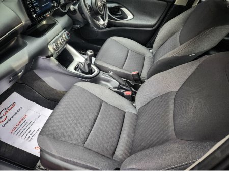 2022 Toyota Yaris 1.0 LUNA 4DR 1 Year Warranty €14,250 thumbnail