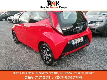 2019 Toyota Aygo 1.0 X-PLAY 4DR €10,900