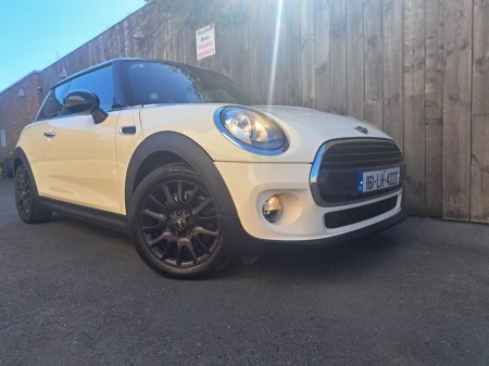 2016 MINI Hatch Cooper D €8,999