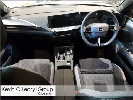 2025 Opel Astra Elegance 1.5 Turbo D 130PS 8 Speed Auto €37,900