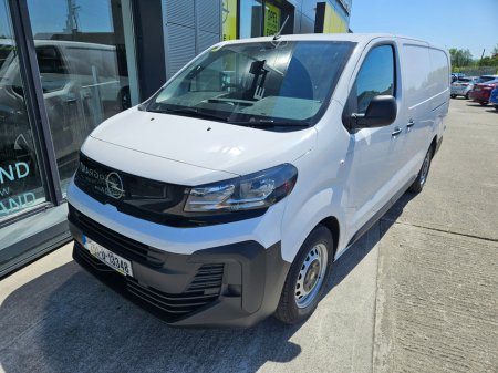 2025 Opel Vivaro  €25,950